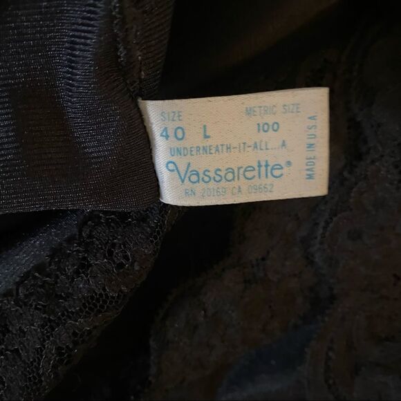 Vassarette Black Lace Nightgown Vintage Sz L - Picture 7 of 7